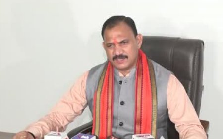 CG News: कांग्रेस ने 5 लोगों की हत्या की जांच के लिए समिति का गठन किया, मंत्री श्यामबिहारी बोले – समाज में जागरूकता लाने के लिए सबको मिलकर करना होगा प्रयास ...