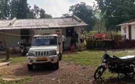 Chhattisgarh: चार स्थानों पर NIA की छापेमारी, पत्रकार समेत कई अन्य के घरों पर पहुंची टीम