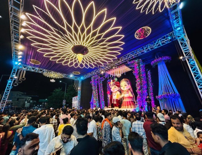रायपुर के सबसे प्यारे गणपति जी: लाखे नगर के गणपति दर्शन