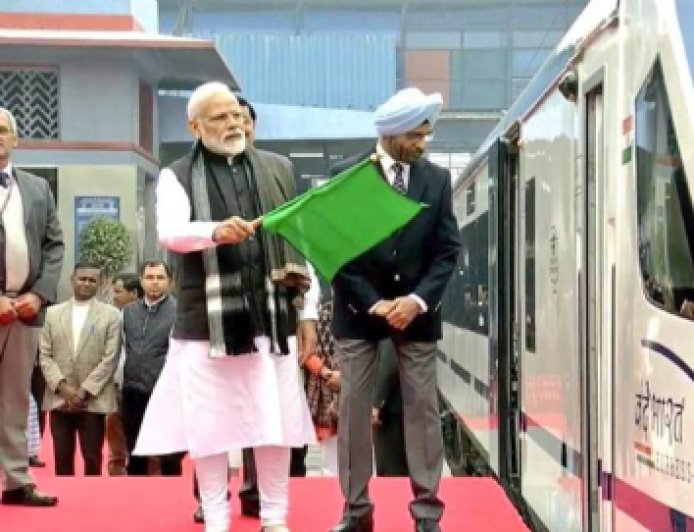 आज PM मोदी के गुजरात दौरे के दूसरे दिन, वे अहमदाबाद में देश की पहली वंदे भारत मेट्रो ट्रेन को हरी झंडी दिखाएंगे...