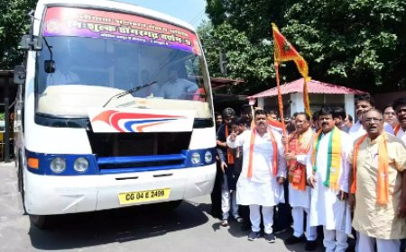 डोंगरगढ़ में मां बमलेश्वरी के दर्शन के लिए रमन सिंह ने शुरू की नि:शुल्क बस सेवा