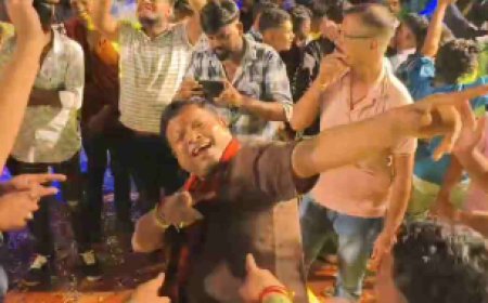 पूर्व मंत्री गागड़ा ने गरबा की धुन पर युवाओं संग किया जमकर नृत्य