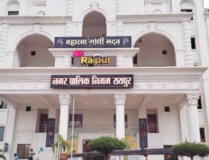 राजधानी में सफाई कर्मचारियों का वेतन 4 महीने से रोका, ठेकेदारों ने दी चेतावनी